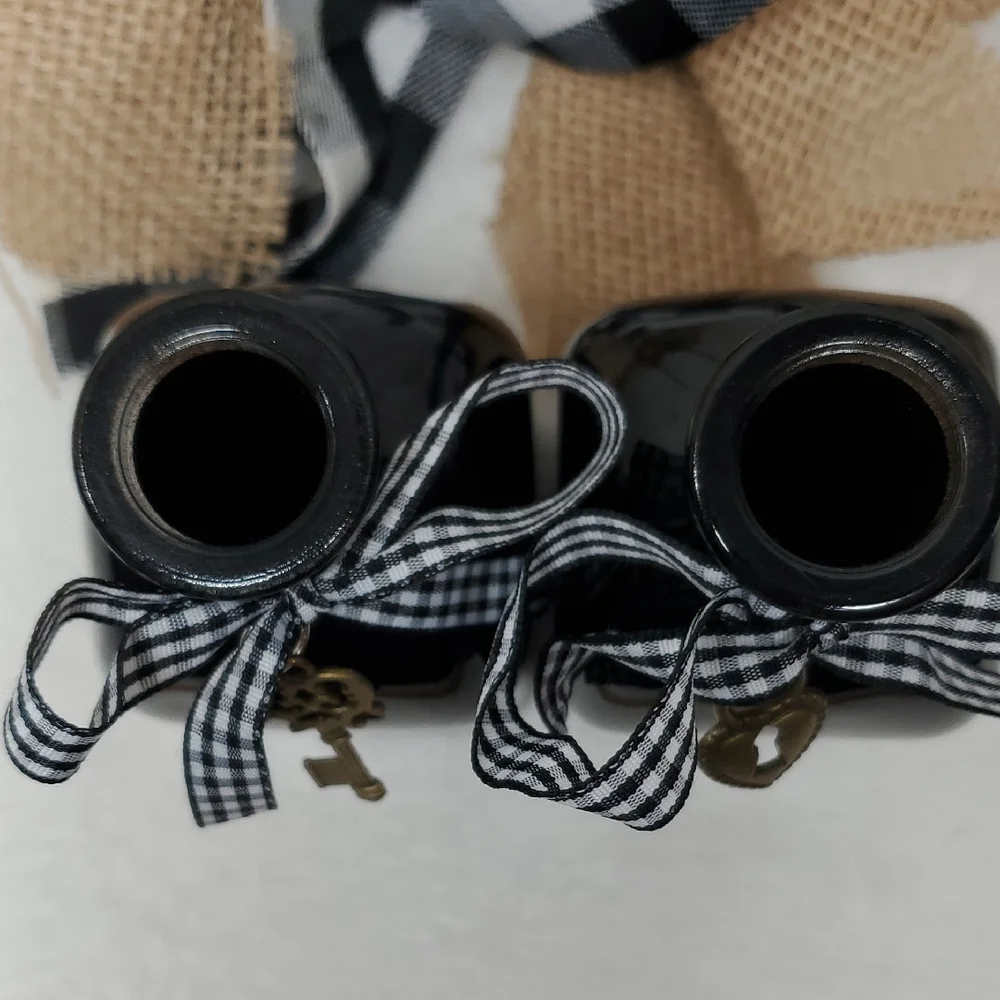 NEW Black Bud Vases Buffalo Plaid Ribbon with Key & Heart Charms Country Bottles